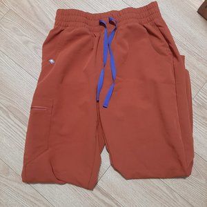 Figs Auburn Set Caterina and Zamora